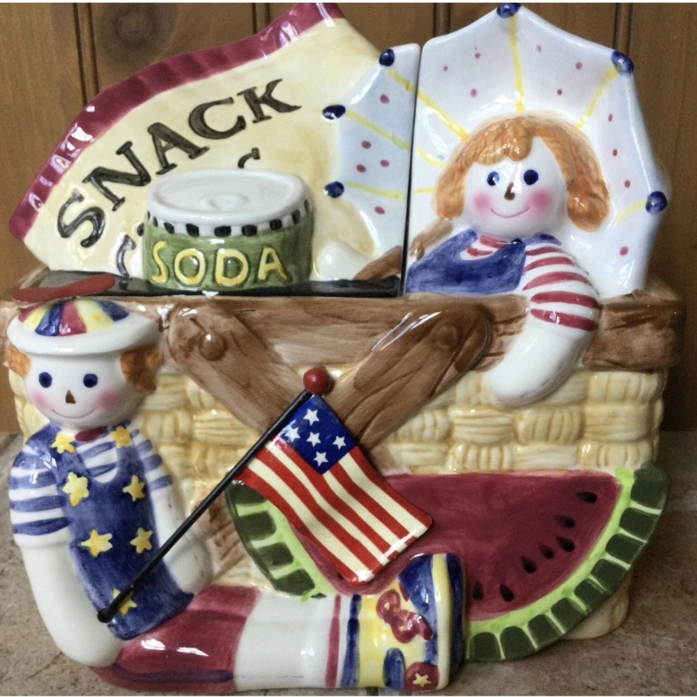 Debbie Mumm Crazy For Cookies Raggedy Ann & Andy Picnic 2002 Cookie Jar NIB